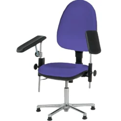Höhenverstellbarer Blutentnahmestuhl