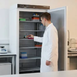 Labor-Kühlschrank LABEX 340