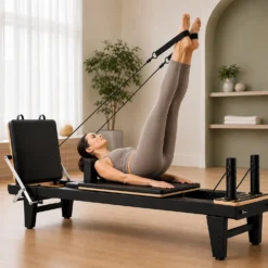 Reformer-Pilates-Gerät