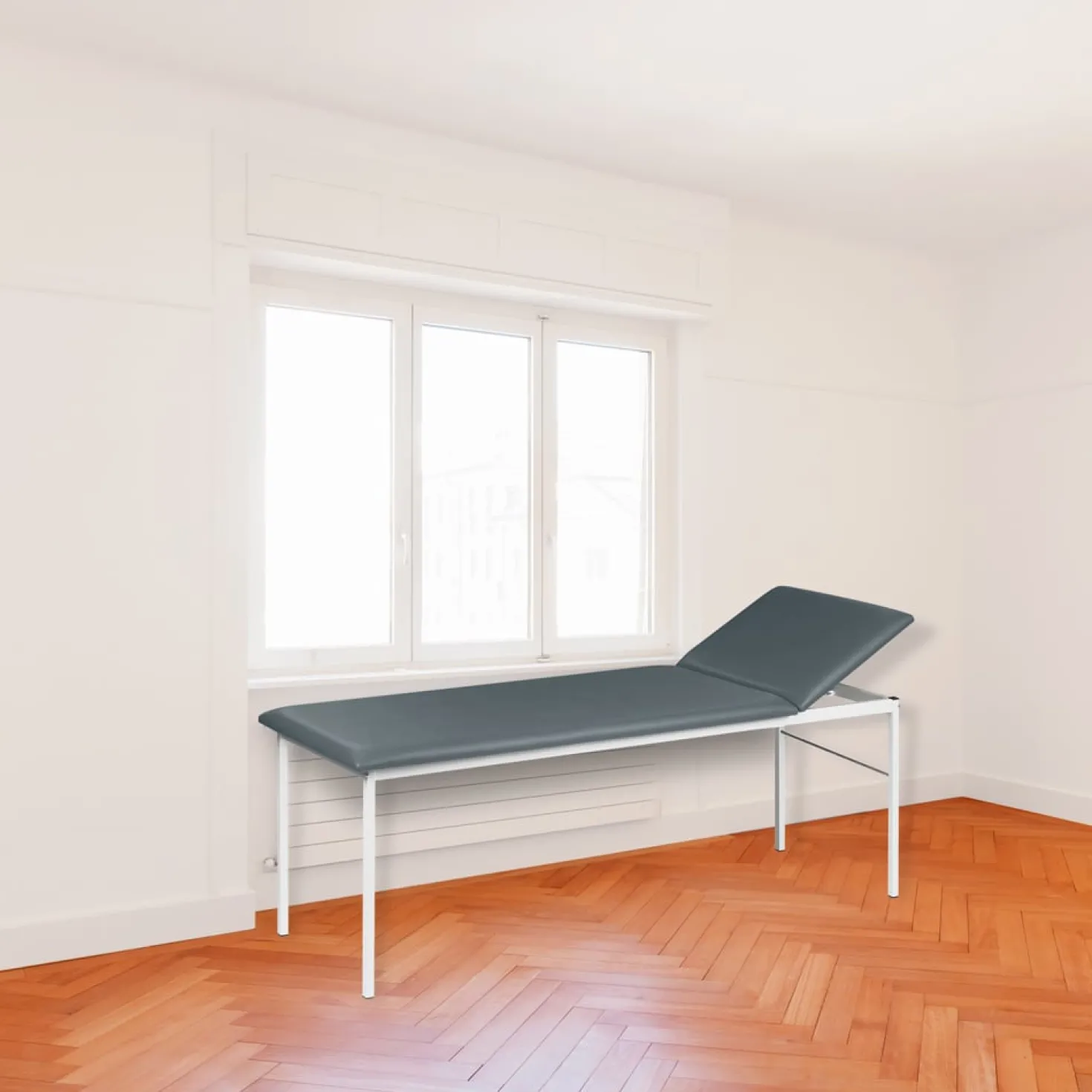 Untersuchungsliege mit verstellbarem Kopfteil